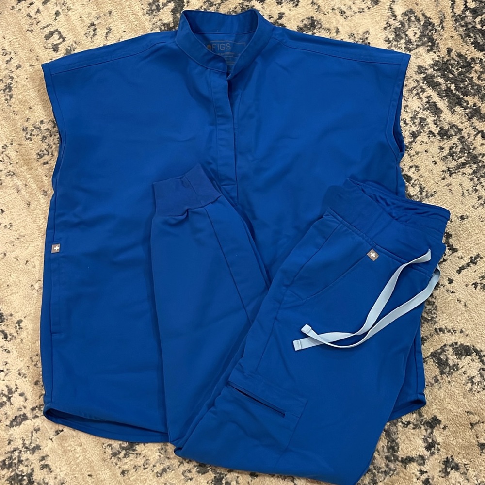 Figs scrub set royal blue